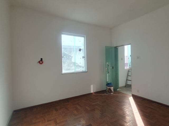 Sala com 30m², para alugar, no bairro Campo Grande em Rio de Janeiro