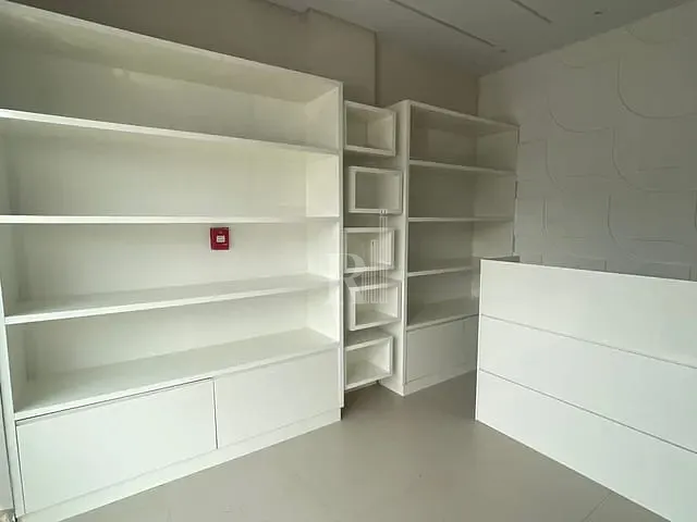 Sala para alugar, no bairro Universtário em Tijucas
