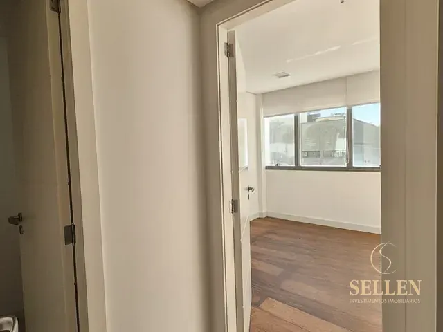 Sala para alugar, no bairro Menino Deus em Porto Alegre