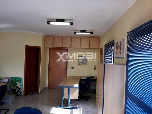Sala à venda ou para alugar, no bairro Jardim Pitangueiras I em Jundiaí