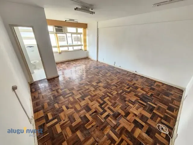 Sala à venda, no bairro Centro em Florianópolis