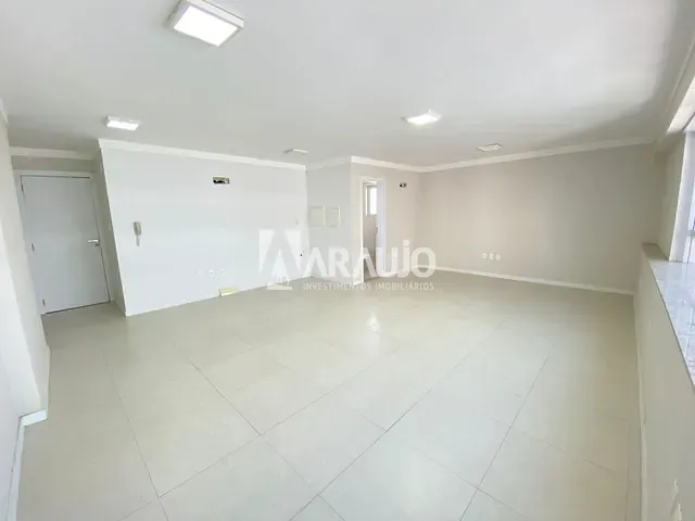 Sala à venda, no bairro Centro em Itajaí