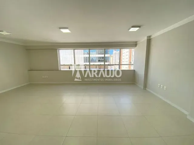 Sala à venda, no bairro Centro em Itajaí