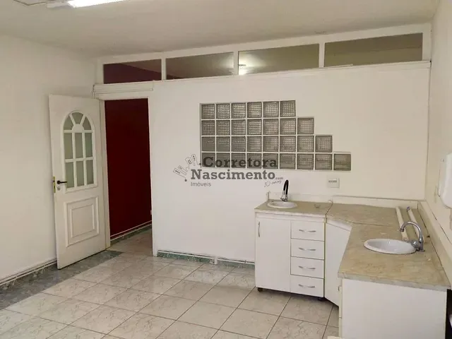 Sala com 36m², para alugar, no bairro Centro em Jacareí