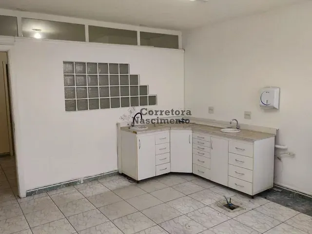 Sala com 36m², para alugar, no bairro Centro em Jacareí