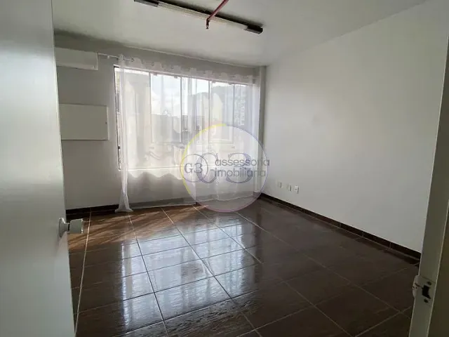 Sala para alugar, no bairro Centro em Rio Grande