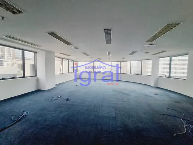 Sala para alugar, no bairro Cidade Monções em São Paulo