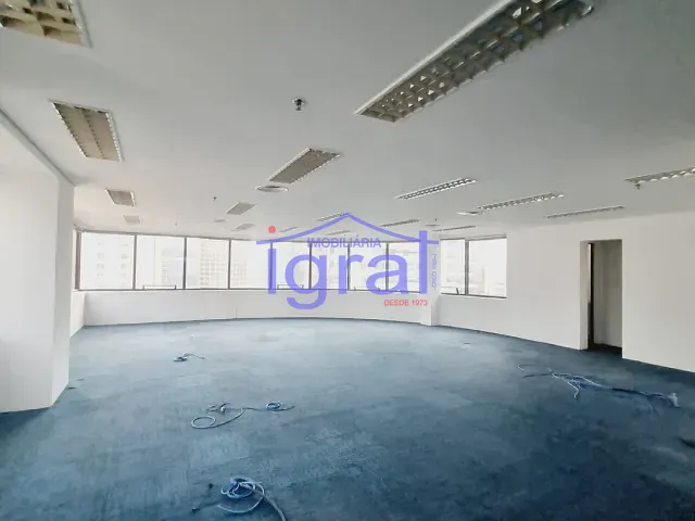 Sala para alugar, no bairro Cidade Monções em São Paulo