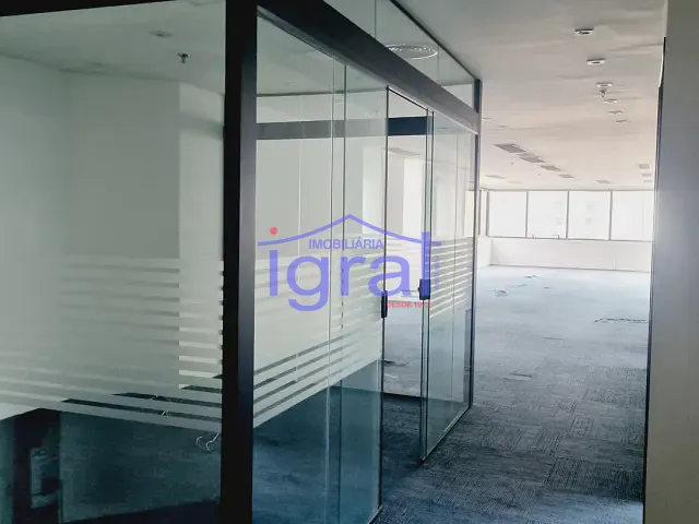 Sala para alugar, no bairro Cidade Monções em São Paulo