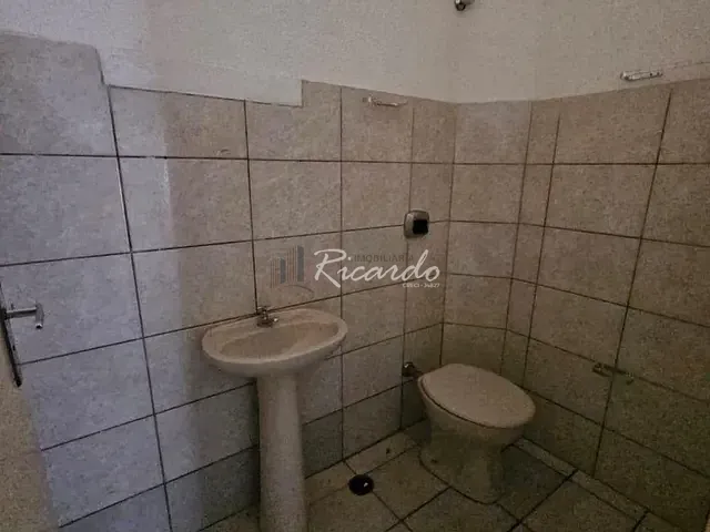 Sala para alugar, no bairro Centro em Arapongas