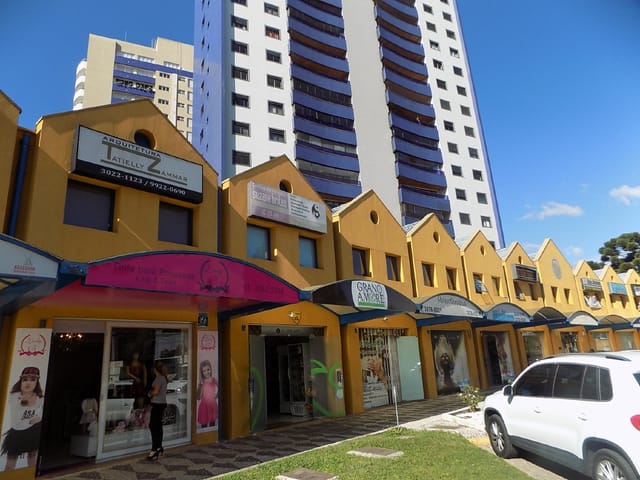 Sala à venda, no bairro Mossunguê em Curitiba