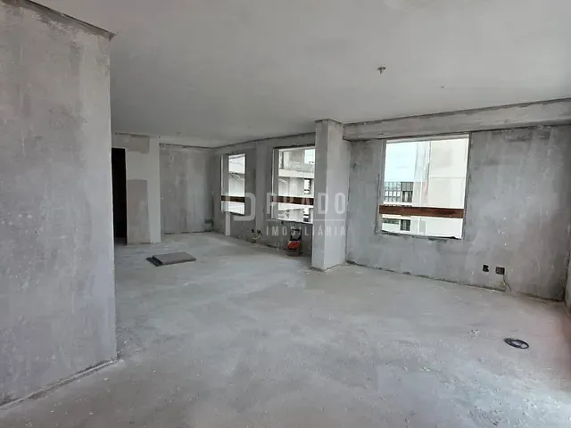 Sala à venda, no bairro São Gonçalo em Pelotas