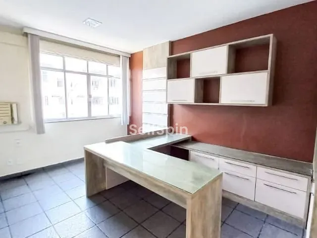 Sala para alugar, no bairro Centro em Niterói