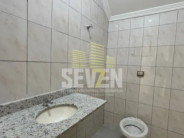 Sala com 32m², para alugar, no bairro Jardim Panorama em Bauru