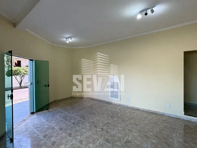Sala com 32m², para alugar, no bairro Jardim Panorama em Bauru