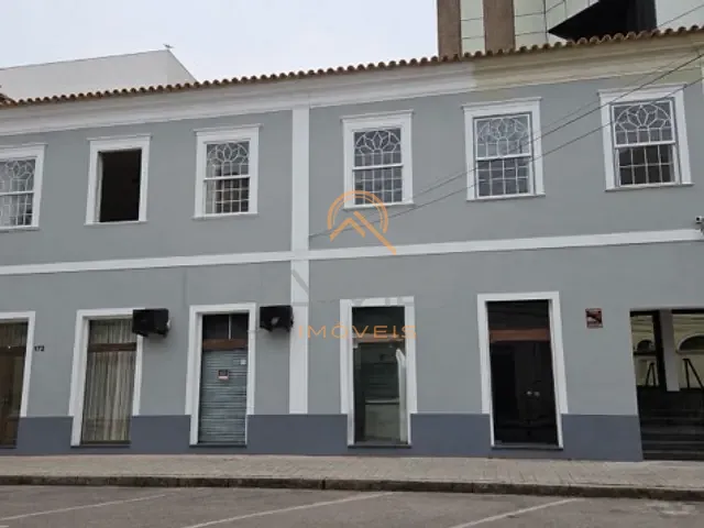 Sala à venda, no bairro Centro em Pelotas