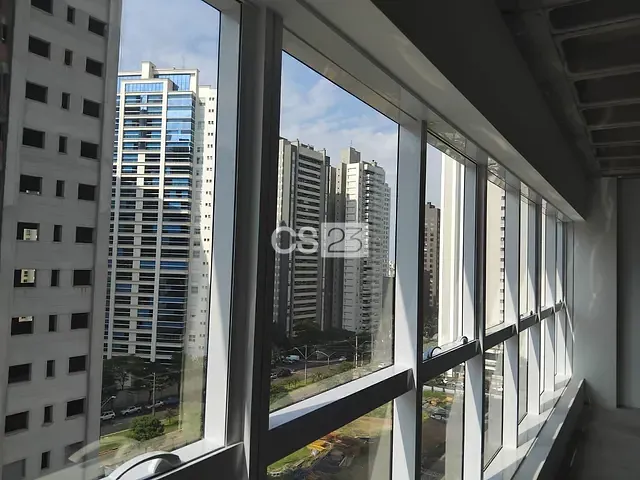 Sala à venda, no bairro Gleba Fazenda Palhano em Londrina