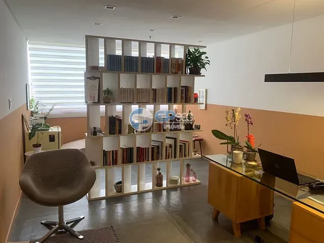 Sala à venda, no bairro Stiep em Salvador
