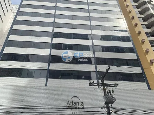 Sala à venda, no bairro Stiep em Salvador