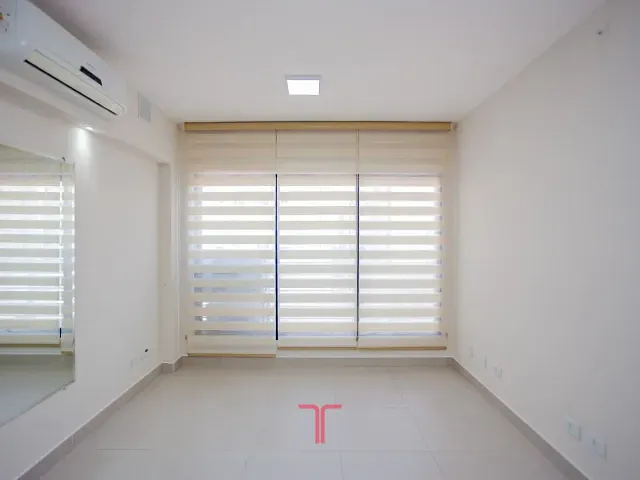 Sala com 40m², para alugar, no bairro Portão em Curitiba
