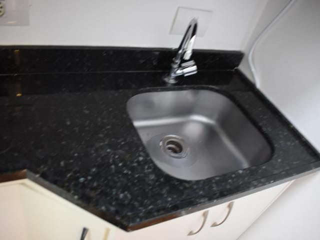Sala à venda, no bairro Vila Izabel em Curitiba