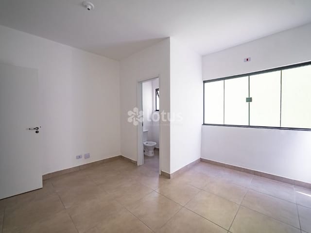 Sala com 13m², para alugar, no bairro Portais (Polvilho) em Cajamar