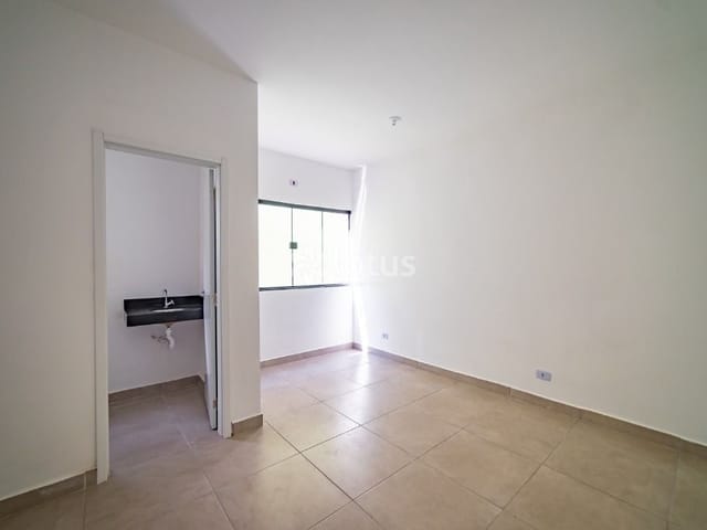Sala com 13m², para alugar, no bairro Portais (Polvilho) em Cajamar
