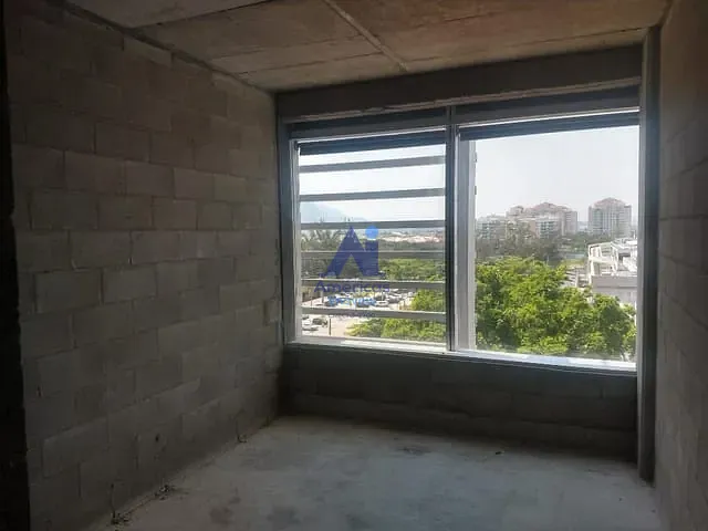 Sala com 21m², à venda, no bairro Recreio dos Bandeirantes em Rio de Janeiro