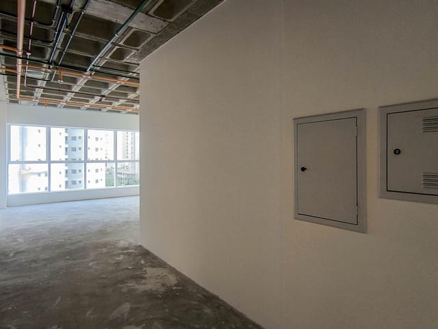 Foto do Sala - Sala comercial para locação no Quartier 550, Gleba Fazenda Palhano, Londrina, PR - Rerefência:SA0048 | Grupo Mitral Imóveis