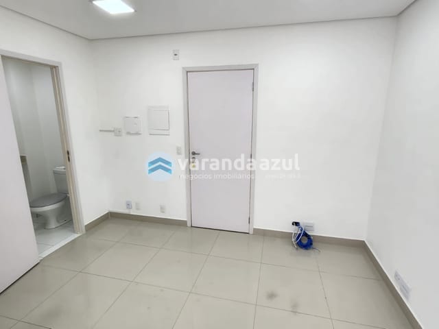 Sala para alugar, no bairro Jardim Armênia em Mogi das Cruzes