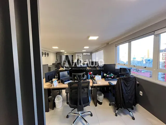 Sala com 59m², à venda, no bairro Centro em Itajaí