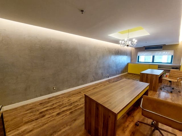 Sala à venda, no bairro Barra da Tijuca em Rio de Janeiro