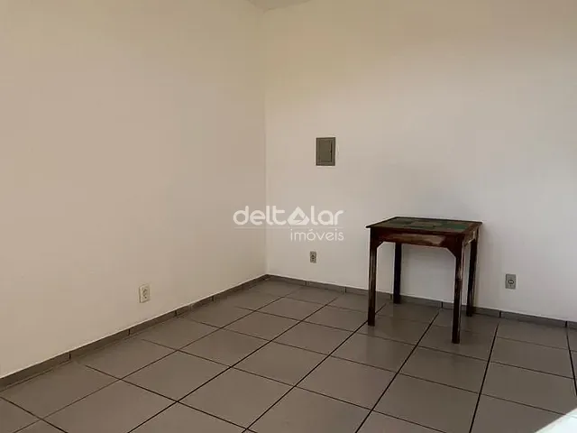 Sala com 27m², para alugar, no bairro Castelo em Belo Horizonte