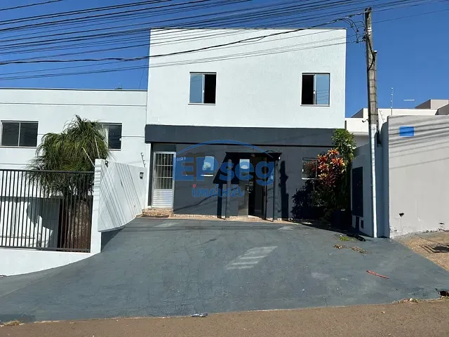 Sala para alugar, no bairro Vila Santana em Cambé