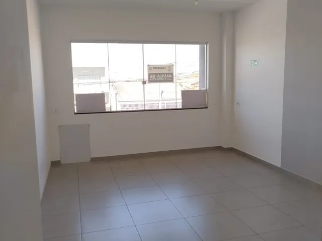 Sala para alugar, no bairro Santa Terezinha em Fazenda Rio Grande