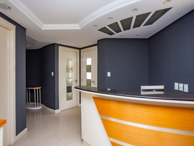 Sala à venda, no bairro Centro em Curitiba
