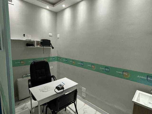 Sala à venda, no bairro Madureira em Rio de Janeiro