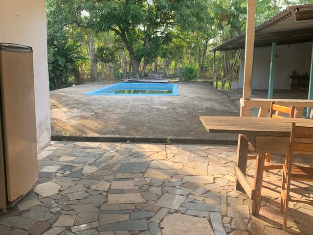 Rancho com 8474m² 2 quartos e 2 banheiros, à venda, no bairro Vila São Benedito em Pindamonhangaba