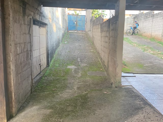 Rancho com 8474m² 2 quartos e 2 banheiros, à venda, no bairro Vila São Benedito em Pindamonhangaba