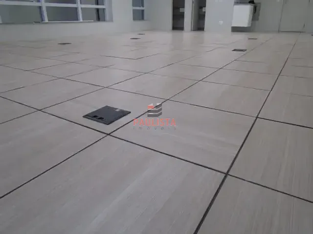 Sala à venda, no bairro Planalto Paulista em São Paulo