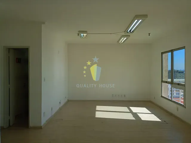 Sala com 40m², para alugar, no bairro Saúde em Rio de Janeiro