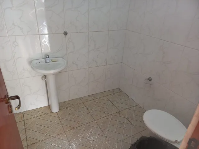 Sala com 100m², para alugar, no bairro Jardim Ipê em Mauá