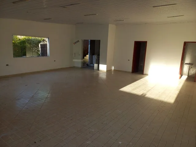 Sala com 100m², para alugar, no bairro Jardim Ipê em Mauá