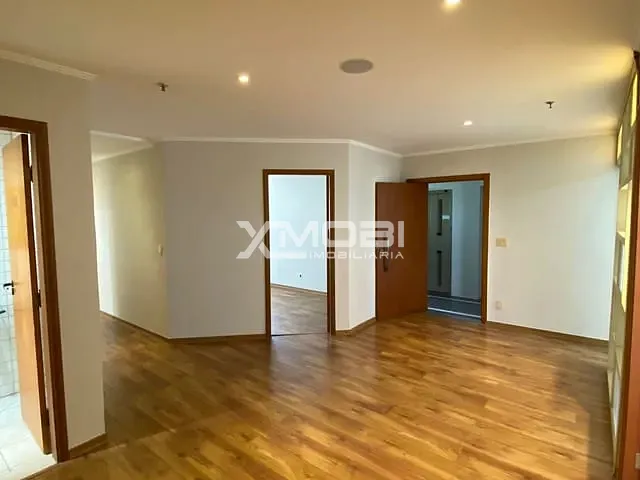 Sala à venda ou para alugar, no bairro Vila Boaventura em Jundiaí