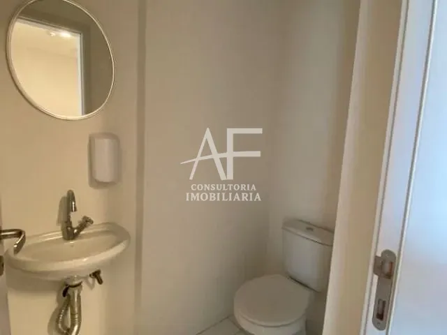 Sala com 36m², à venda, no bairro Parque Senhor do Bonfim em Taubaté