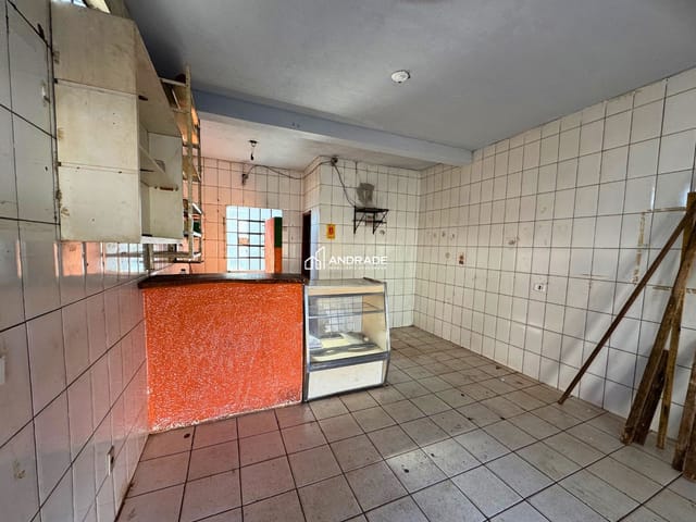 Sala para alugar, no bairro Vila Shangri-La em Apucarana