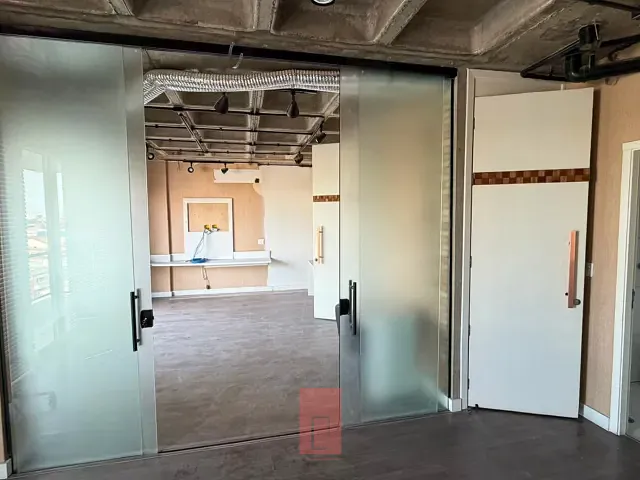 Sala para alugar, no bairro Vila Baruel em São Paulo