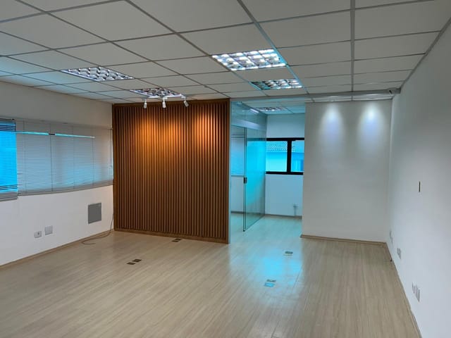 Sala com 60m², à venda, no bairro Vila Bocaina em Mauá