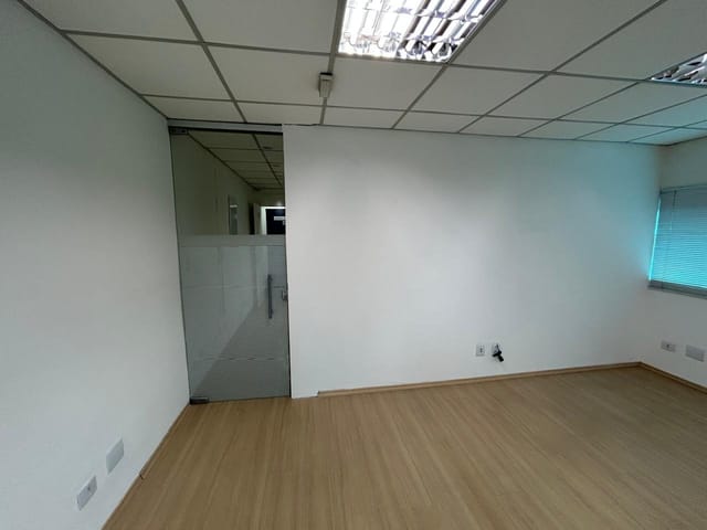 Sala com 60m², à venda, no bairro Vila Bocaina em Mauá