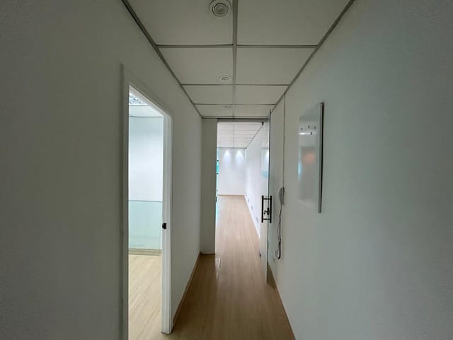 Sala com 60m², à venda, no bairro Vila Bocaina em Mauá